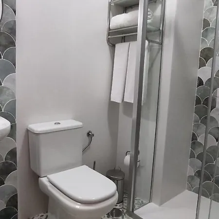 Apartamento La Abadesa Apartment *